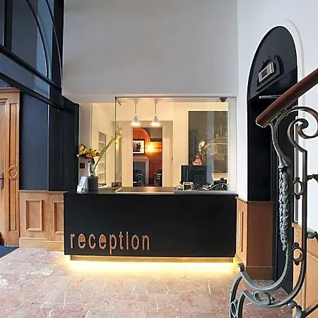 Hotel La Royale 2*