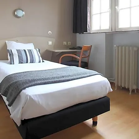 La Royale Hotel